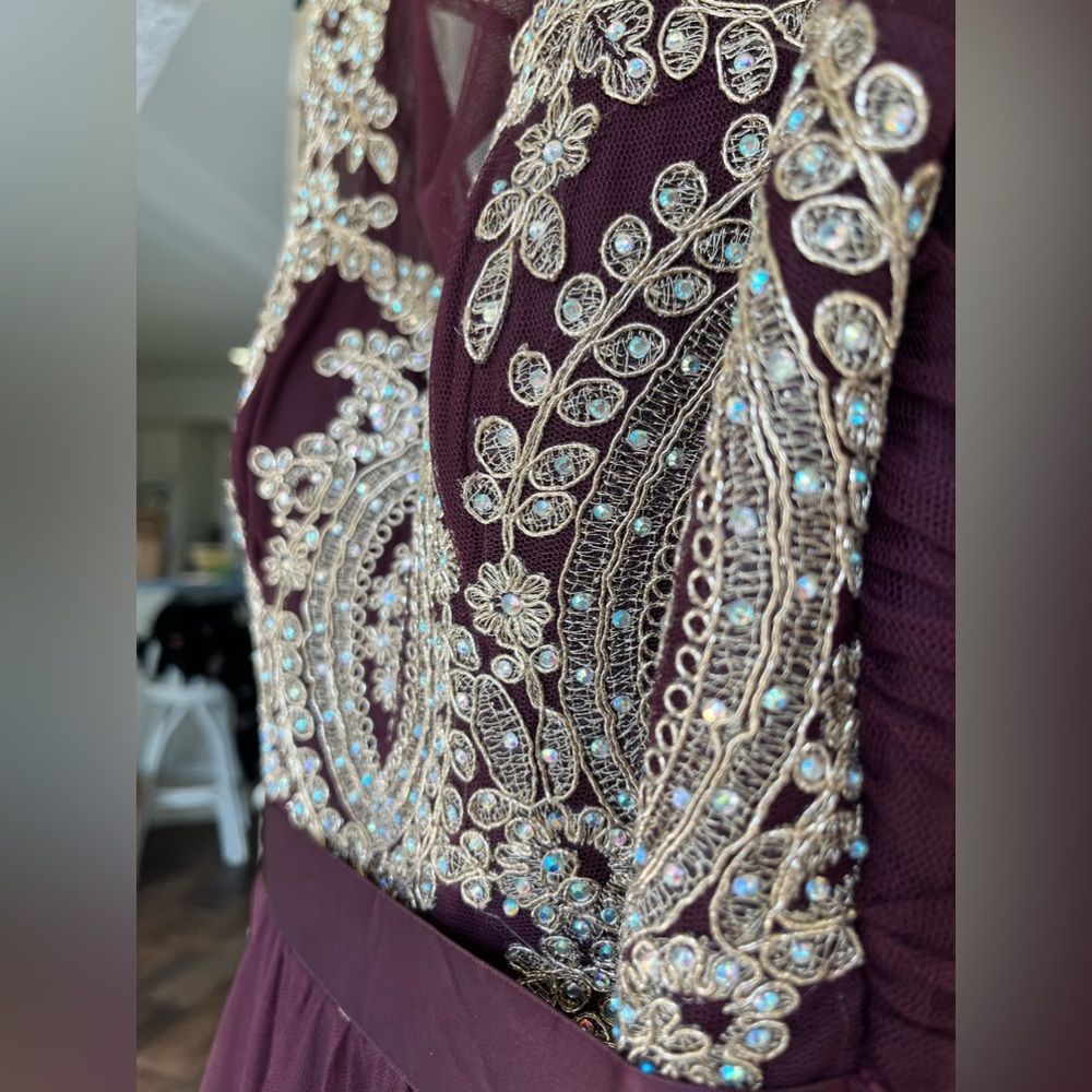 🌅FORMAL PROM DRESS Burgundy/Gold Lace Beaded Tulle-Gem Embroidered Dress•Size 7 - Picture 9 of 11